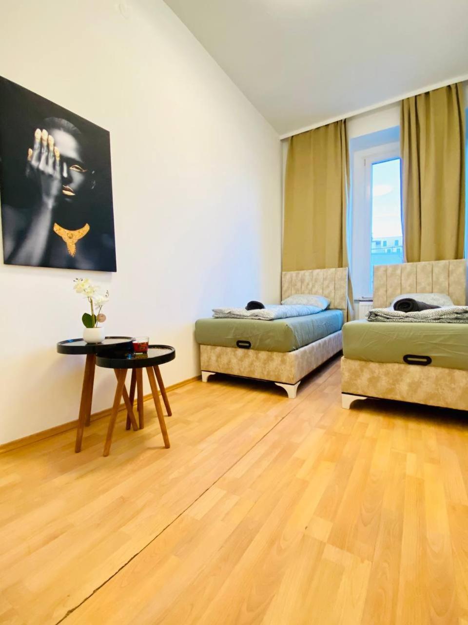 Comfortable Room In The 23Rd District Of Vienna Fr4 Eksteriør billede