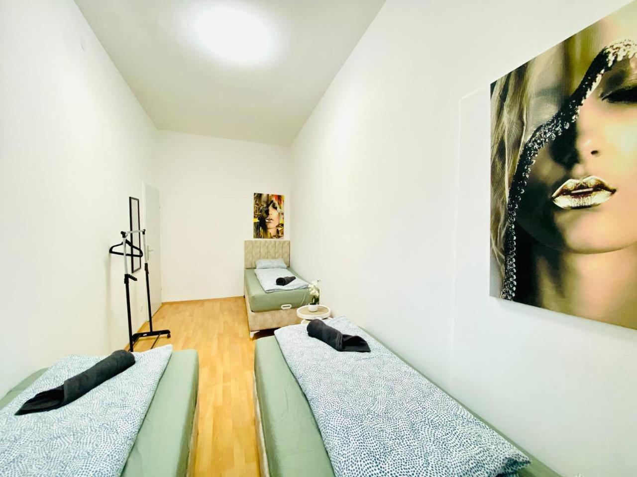 Comfortable Room In The 23Rd District Of Vienna Fr4 Eksteriør billede