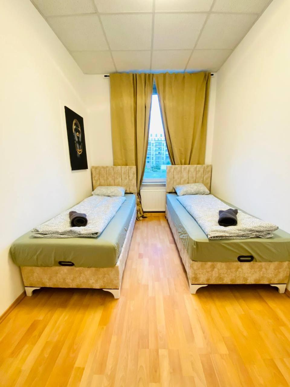 Comfortable Room In The 23Rd District Of Vienna Fr4 Eksteriør billede