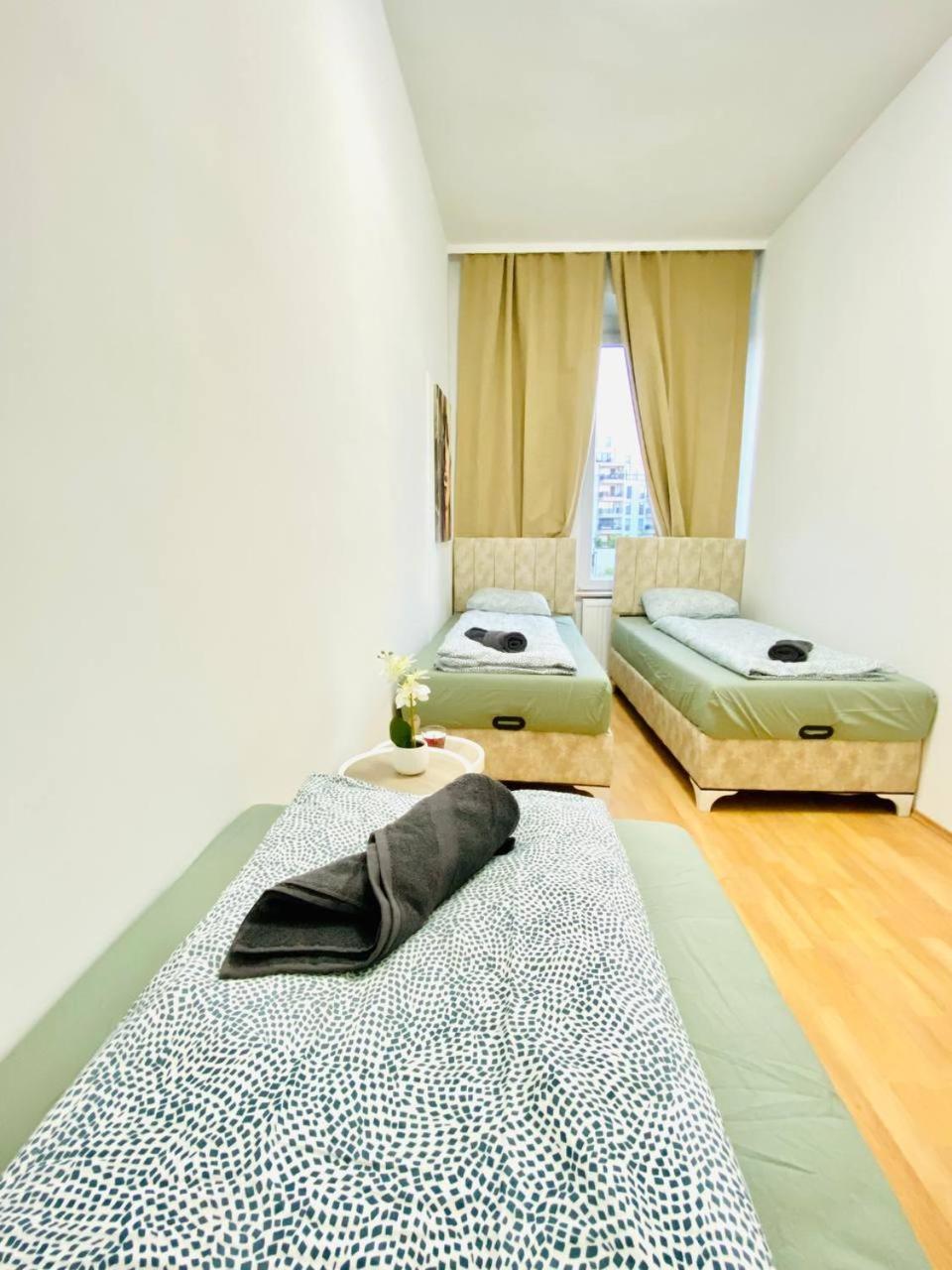 Comfortable Room In The 23Rd District Of Vienna Fr4 Eksteriør billede
